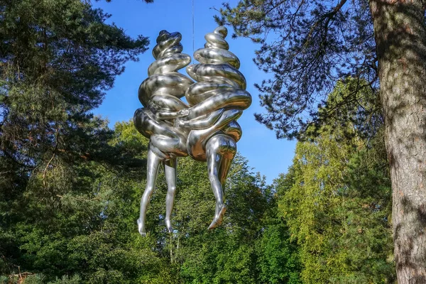 Oslo Norway September 2016 Aluminum Sculpture Couple Artist Louise Bourgeois — Stock Photo, Image