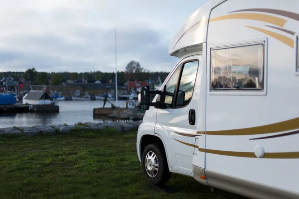 Front Motorhome Parked Campground Evening — Stock Photo, Image