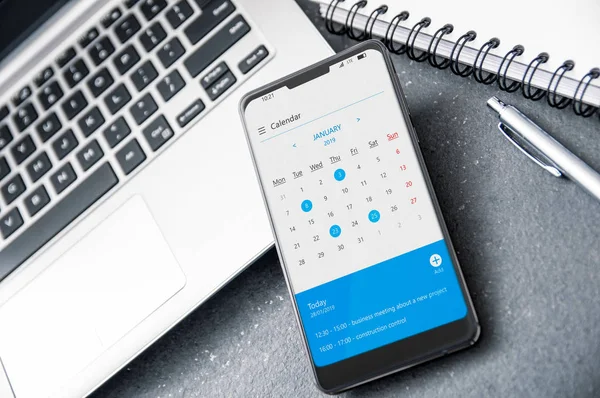 Modern Smartphone Notch Calendar Application 2019 Year Screen Application Screen — Stock Photo, Image
