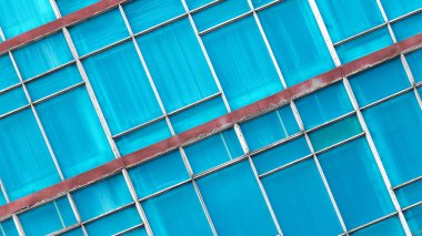 Panoramik ve perspektif geniş açı çelik mavi arka planına cam yüksek artış bina gökdelenler modern futuristik şehir merkezinde ve geceleri görüntülemek