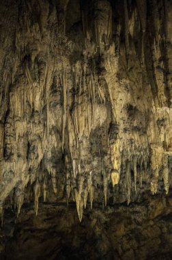 Hırvatistan, 26/06/2018: kaya oluşumları, sarkıt ve dikitler mağaralar, Barac (Baraceve spilje), içinde ilk 1699 kaydedildi yakınındaki Plitvice lakes bölgesinde Nova Krlja Köyü