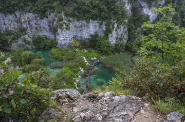 Hırvatistan, 28/06/2018: insanlar tarih, Plitvice Gölleri Milli Parkı, devlet merkezi Hırvatistan Bosna Hersek sınıra en dağlık karstik alanında en büyük parklarından biri olan geçit