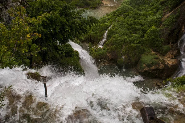 Kroatië 2018 Watervallen Bij Nationaal Park Plitvicemeren Één Van Oudste — Stockfoto