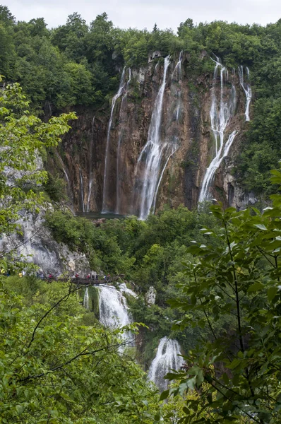 Kroatien 2018 Vattenfall Plitvice Lakes National Park Äldsta Parkerna Staten — Stockfoto