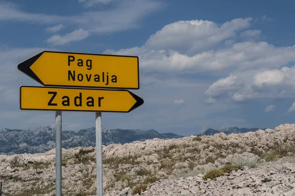 Croatie 2018 Direction Panneau Signalisation Vers Zadar Ancienne Ville Croate — Photo