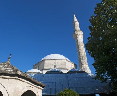 Bosna, 5/07/2018: Koski Mehmed Paşa Camii, Mostar ikinci büyük Camii ve bir en popüler turistik yerlerinden 1618 tamamlanan Osmanlı mimarisinin olağanüstü örnek