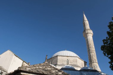 Bosna, 5/07/2018: Koski Mehmed Paşa Camii, Mostar ikinci büyük Camii ve bir en popüler turistik yerlerinden 1618 tamamlanan Osmanlı mimarisinin olağanüstü örnek