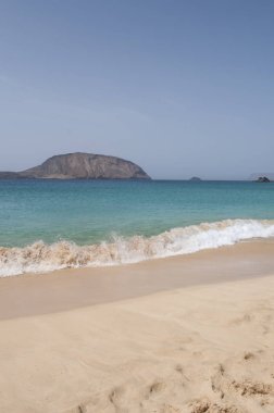 Kanarya Adaları, İspanya, 12/09/2018: Playa de Las Conchas'La Graciosa, ana adalar kuzeyinde Cennet plaj manzarasına ada Chinijo, bir mil kuzeybatısında Lanzarote 