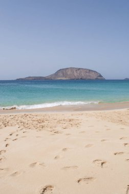 Kanarya Adaları, İspanya, 12/09/2018: Playa de Las Conchas'La Graciosa, ana adalar kuzeyinde Cennet plaj manzarasına ada Chinijo, bir mil kuzeybatısında Lanzarote 