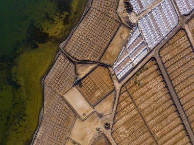 Havadan görünümü Janubio, Lanzarote, Kanarya Adaları, İspanya tuz daireler. Kümeler, tuz, tuz işleme ve hasat, Yaiza Belediyesi