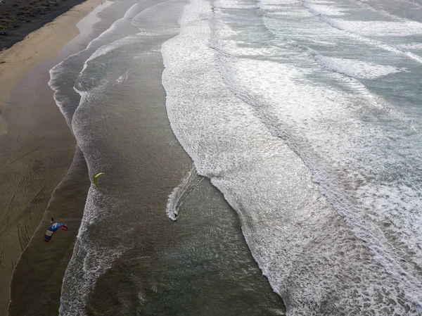 Вид Воздуха Пляж Фамара Лансароте Канарские Острова Испания Кайт Серфер — стоковое фото