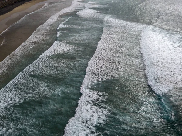 Вид Воздуха Пляж Берег Волны Разбивающиеся Берег Пляж Фамара Лароте — стоковое фото