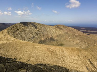 Hava görünümünü Timanfaya, ulusal park, Caldera Blanca, panoramik volkanlar, dağlar, üzüm bağları, arazi, vahşi doğa, Lanzarote, Kanarya Adaları, İspanya