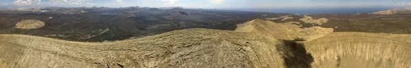 Vista Aérea Timanfaya Parque Nacional Vista Panorâmica Vulcões Montanhas Vinhas — Fotografia de Stock