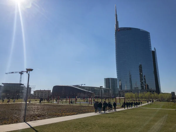 Widok Wieżę Unicredit Parco Degli Alberi Park Położony Jest Między — Zdjęcie stockowe