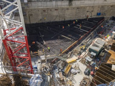Siteler, vakıf Unipol grup Genel Merkezi, Torre Unipol, Milano, Lombardiya, İtalya yeni gökdelen inşa. 03/18/2019. İşçi iş, yeni binalar