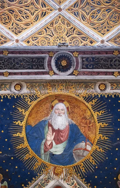意大利 2019 圣毛里齐奥 莫纳斯特罗 马焦雷 一座1518年的教堂 被称为米兰西斯廷教堂 在修女大厅的金库的细节与星空 福音传教士和天使 — 图库照片