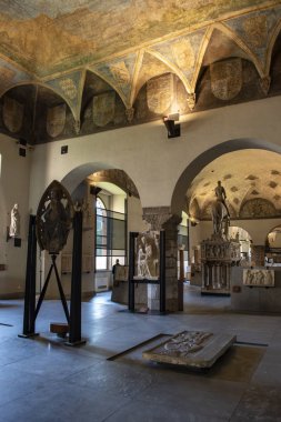 Milano, Sforza Kalesi, İtalya, Avrupa, 28/03/2019: Sala della Cancelleria'nın görünümü, Başbakanlık Salonu, antik sanat müzesinde, erken Hıristiyanlık çağından on altıncı yüzyıla kadar konut eserleri