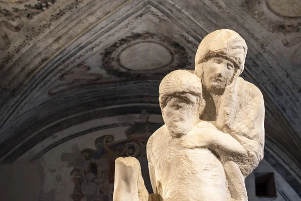 ミラノ イタリア ヨーロッパ 2019年03月28日 ミケランジェロが1552年から1564年に彼の人生の最後の日まで取り組んだ大理石の彫刻 ロンダニーニ ピエトの詳細は スフォルツァ城内の新しい博物館で — ストック写真