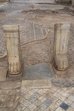 Pamukkale, Türkiye: Laodicea Kilisesi Güney nave katında mozaikler, Lycus Nehri üzerinde Antik şehir, Vahiy kitabında adıyla ele Asya 'nın yedi kiliselerinden biri