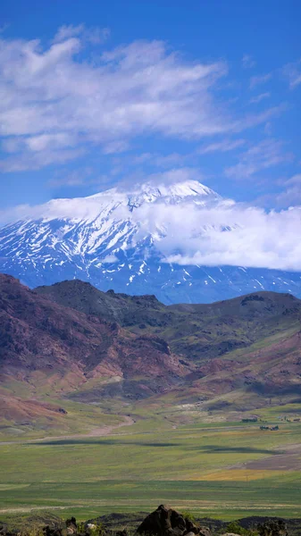 Turkey, Middle East: breathtaking view of Mount Ararat, Agri Dagi, the highest mountain in the extreme east of Turkey accepted in Christianity as the resting place of Noah\'s Ark, a snow-capped and dormant compound volcano