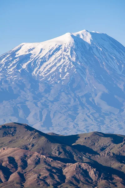 Turkey, Middle East: breathtaking view of Mount Ararat, Agri Dagi, the highest mountain in the extreme east of Turkey accepted in Christianity as the resting place of Noah\'s Ark, a snow-capped and dormant compound volcano