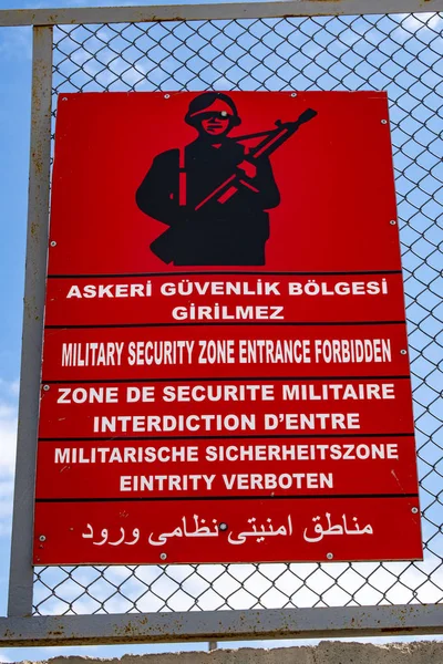 Dogubayazit Turquía Oriente Medio Cerca Con Signo Rojo Una Zona —  Fotos de Stock