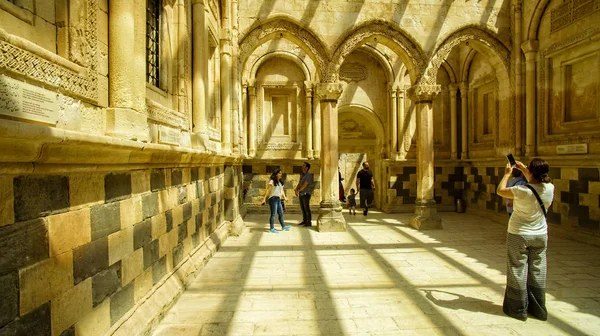 伊沙克帕沙宫 装饰和浮雕 雕刻的石头 内部体系结构 它是这个国家最宏伟的历史建筑之一 2019 土耳其 多古贝亚齐特 — 图库照片