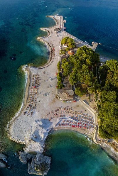 Aerial View Sveti Nikola Budva Island Montenegro Hawaii Beach Umbrellas — Stock Photo, Image