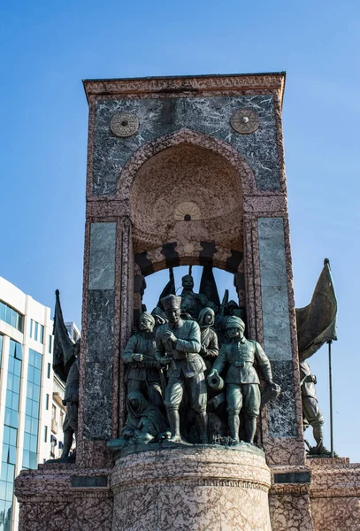 Istambul Turquia Oriente Médio Detalhes Das Figuras Bronze República Monumento — Fotografia de Stock