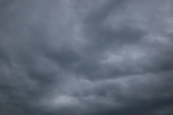 Grijze Donder Wolken Het Strand — Stockfoto