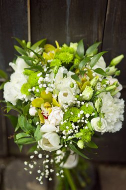 portre için beyaz düğün buketi