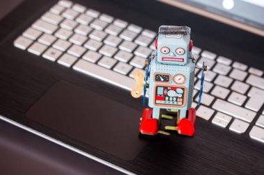Bir sohbet bot veya sosyal bot ve algoritmalar, dizüstü bilgisayar simgesi