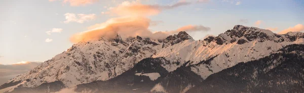 Идиллия Заснеженными Горами Вечерним Солнцем Альпы Австрия — стоковое фото