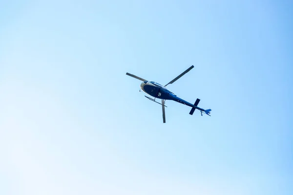 Helikopter Blauwe Hemel — Stockfoto