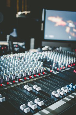 Bir ses kayıt stüdyosu, mikser Resepsiyon profesyonel müzik üretimi