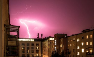 Fırtına gece: gökyüzü, Kentsel şehir, Aus yıldırım