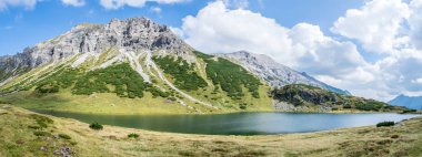 Dağ güzel ve pastoral manzara sahne: dağ