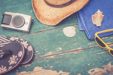 Tatil kavramı: Vintage ahşap masa tatil aksesuarları ile: St