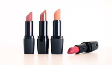 Profesyonel ruj kümesi