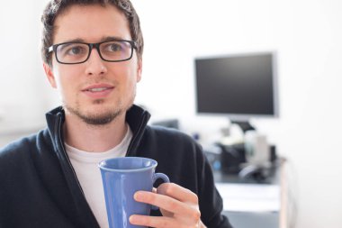 Sabahları kahve serbest meslek