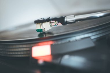 Retro müzik oynama: profesyonel dönüş mümkün ses vinil kayıt m