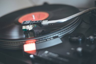 Retro müzik oynama: profesyonel dönüş mümkün ses vinil kayıt m