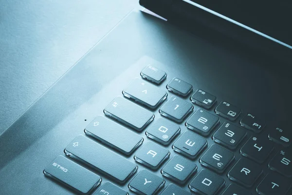 Teclado do portátil: imagem de close-up — Fotografia de Stock