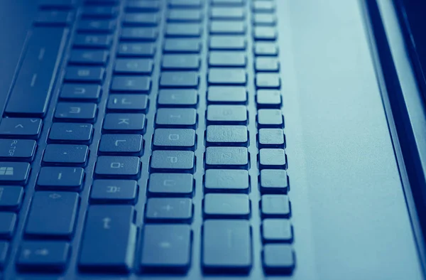 Teclado do portátil: imagem de close-up — Fotografia de Stock