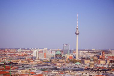 Katedral ve Tv kulesi ile Berlin silueti, Almanya
