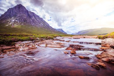 Glen Coe, İskoç güzel nehir dağ manzara manzara