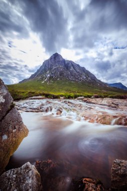 Glen Coe, İskoç güzel nehir dağ manzara manzara