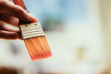 Resim resmi: arka plan daki boya fırçaları