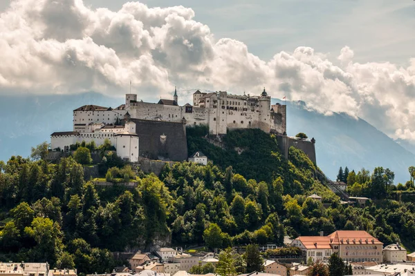 Salisburgo: ora esatta Fortezza Hohensalzburg — Foto Stock